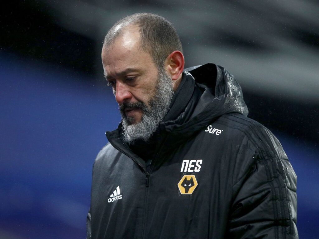 นายใหญ่รอคอย